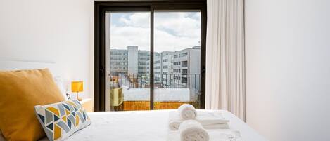 2 bedrooms, Internet, bed sheets