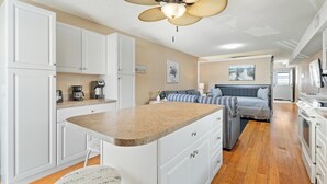 Unclassified image, 4 of 37, button - Siesta Villa 104s (Ocean City)