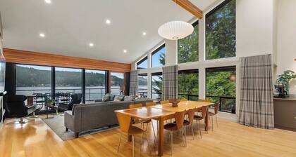 Luxury Lake Retreat • Private Dock, Covered Hot Tub, Views, Kayaks