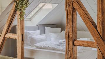 4 Schlafzimmer, Schreibtisch, Bügeleisen/Bügelbrett, WLAN