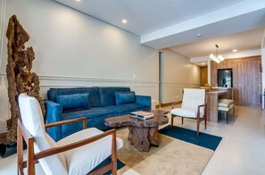 TV - H105 Design & Comfort | Heart of Granada | Pool (Cali)