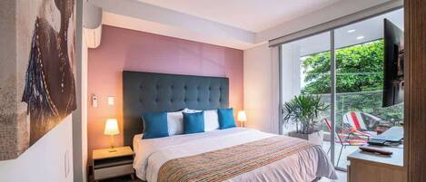 Iron/ironing board, travel cot, WiFi, bed sheets