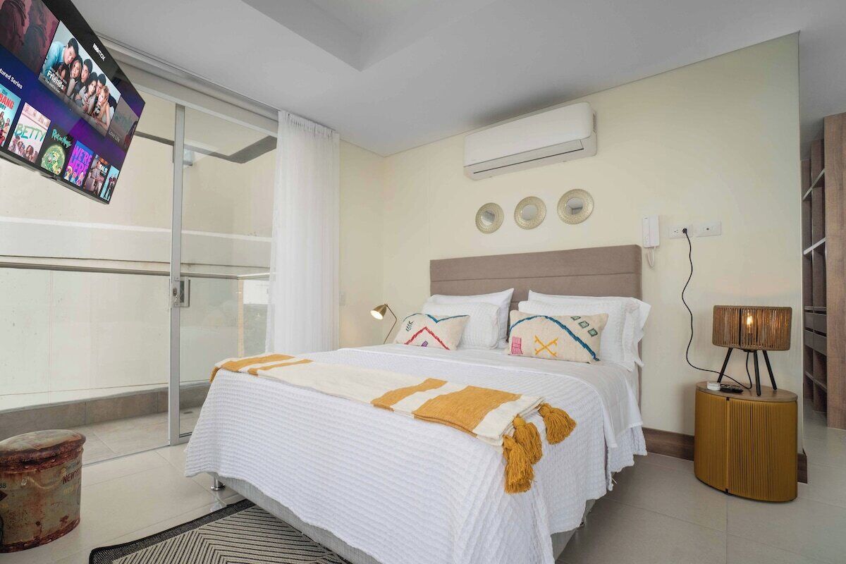 1 chambre, fer et planche à repasser, lit parapluie, Wi-Fi