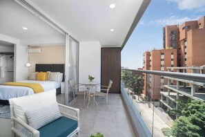 1 dormitorio, tabla de planchar con plancha, cuna de viaje y wifi