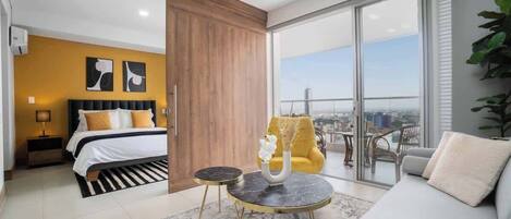 2 chambres, fer et planche à repasser, lit de bébé portatif, Wi-Fi