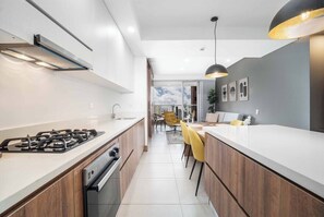 Fridge, microwave, oven, stovetop