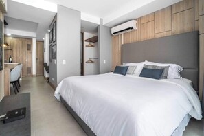 1 chambre, fer et planche à repasser, lit parapluie, Wi-Fi