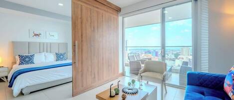 2 chambres, fer et planche à repasser, lit parapluie, Wi-Fi