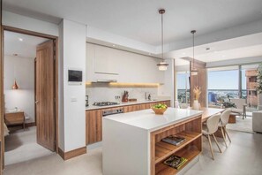 Fridge, microwave, oven, coffee/tea maker