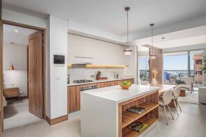 Fridge, microwave, oven, coffee/tea maker