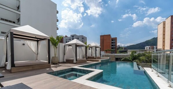 Pool - RM 1005 | High-Rise Studio | Balcony | Pool | Gym (Cali)