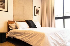 1 camera, ferro/asse da stiro, Wi-Fi, lenzuola