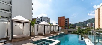 RM 208 | Gorgeous 1-Bed | Parking | Pool | Sauna
