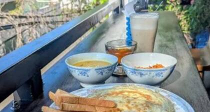 Skyy Villa - Budget Double Room