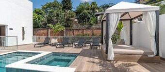 RM306 | Balcony | Pool | Gym | Santa Teresita