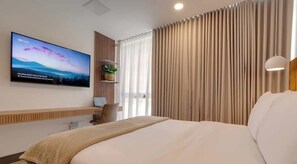 1 bedroom, desk, iron/ironing board, WiFi