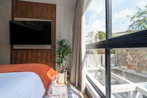 1 chambre, fer et planche à repasser, Wi-Fi, literie fournie
