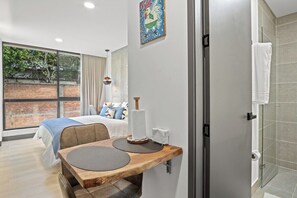 1 Schlafzimmer, Bügeleisen/Bügelbrett, WLAN