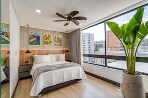 2 bedrooms, WiFi, bed sheets - RM506 | 2-Bed Luxury | Balcony | Pool | Gym (Cali)