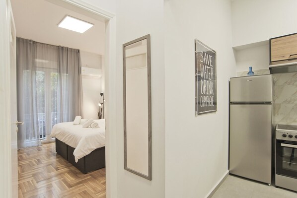 1 chambre, fer et planche à repasser, Wi-Fi, literie fournie