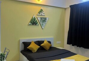 3 bedrooms, WiFi, bed sheets