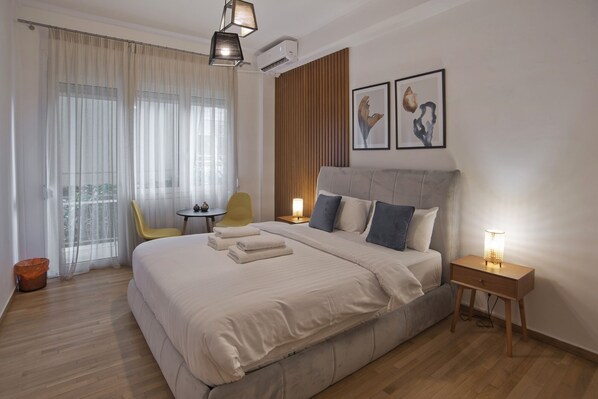 2 bedrooms, iron/ironing board, WiFi, bed sheets