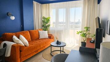 1 bedroom, in-room safe, individually decorated, individually furnished