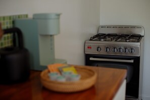 Private kitchen - Modern Studio in Beachwood Canyon (Los Angeles)