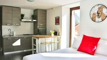 1 bedroom, premium bedding, down duvets, iron/ironing board