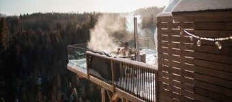 Dome 02 - The Hemlock, La Pruche | Vue Panoramique, Spa Privé & Douche Extérieure