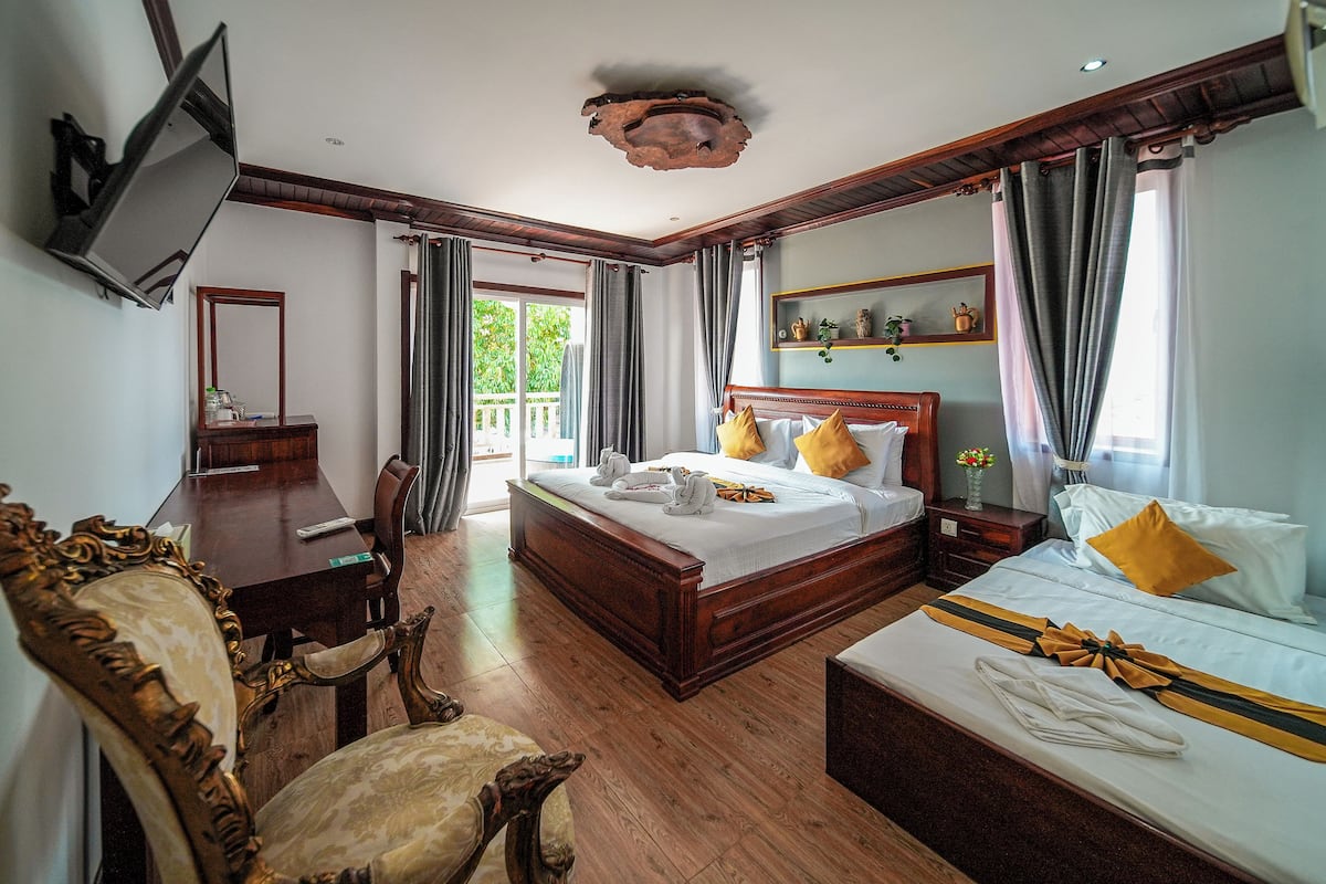 Deluxe Double or Twin Room