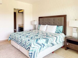 2 bedrooms, iron/ironing board, WiFi, bed sheets - Golf Course View Apartment in Mazatlan (Mazatlan)