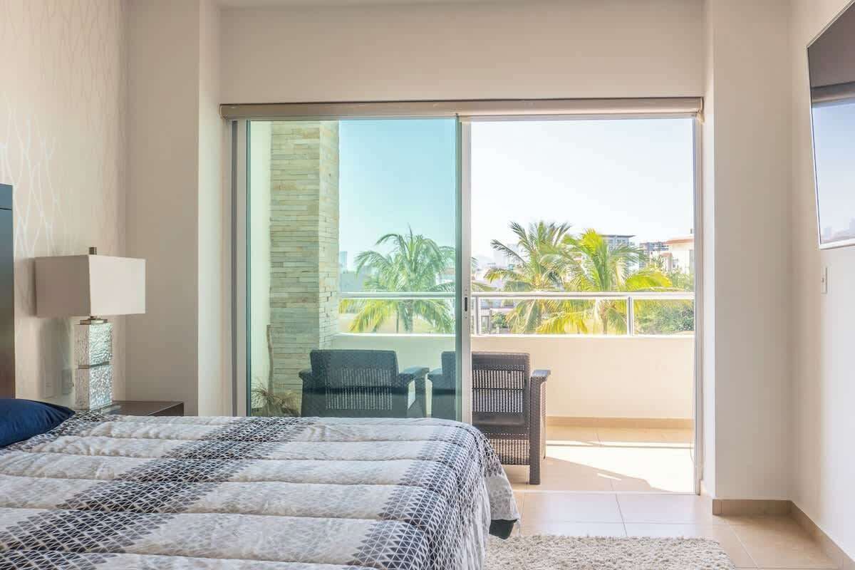 2 quartos, ferros/tábuas de passar roupa, Wi-Fi, roupa de cama