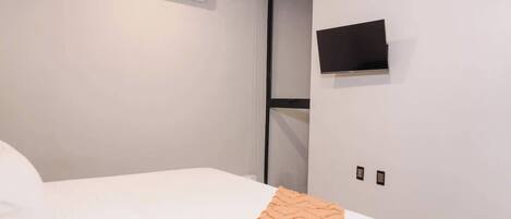 2 slaapkamers, een strijkplank/strijkijzer, gratis wifi, beddengoed