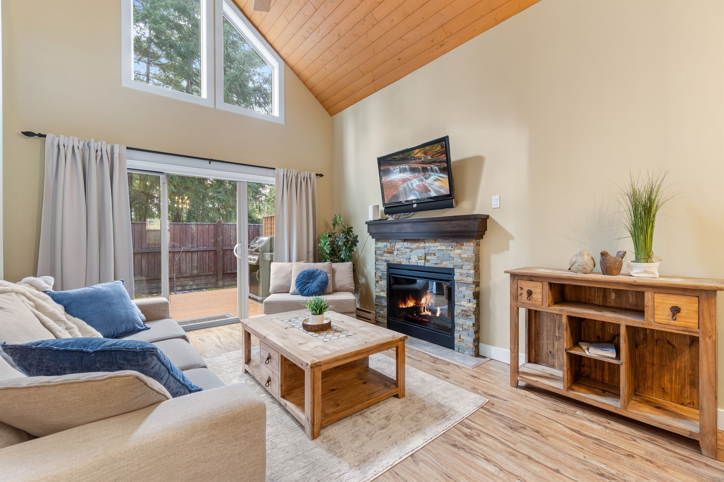 TV connectée, cheminée