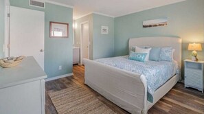4 chambres, fer et planche à repasser, Wi-Fi, literie fournie