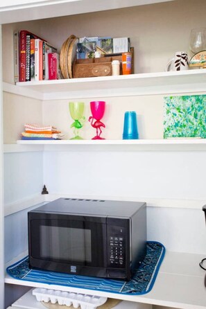 Interior - Cozy Studio Near Muir Woods & Golden Gate Bridge (Mill Valley)