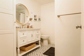 淋浴設備、風筒、提供毛巾