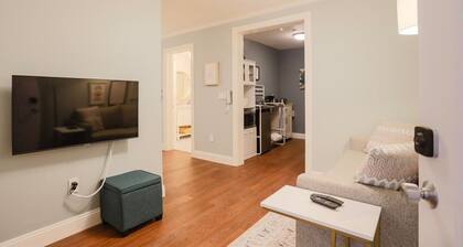 Cozy Pac Hts studio 2 min walk to Lafayette Park