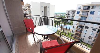 Charming 2-bedroom apartment in lovely Girardot with WiFi, fitness room