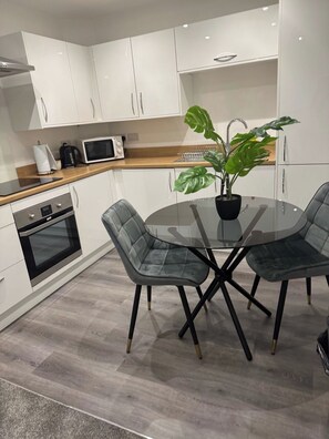 Apartment | Private kitchen | Fridge, microwave, oven, stovetop