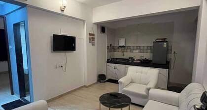 Cozy Riverview 1Bhk House in koregaon park
