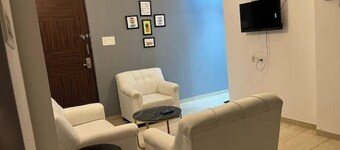 Cozy Riverview 1Bhk House in koregaon park