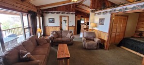 Smart TV, fireplace, DVD player