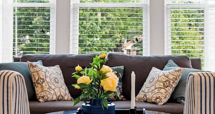 Daily Double-Expo, UofL, Downtown, Highlands, close to track, NEW LISTING!