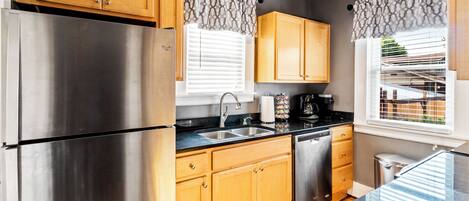 Micro-ondas, fogão, cooktop, lava-louças