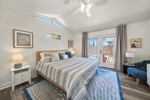 3 bedrooms, iron/ironing board, travel crib, free WiFi