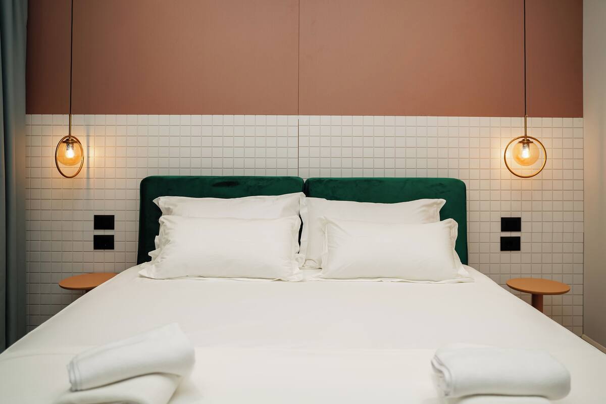 Dobbeltrom – deluxe | Allergitestet sengetøy, minibar, wi-fi (inkludert) og sengetøy