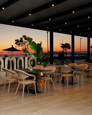 Restaurant - Diamar Suites (Rrashbull)