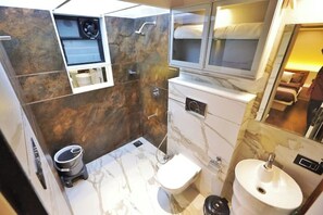 Shower, bidet, towels, soap